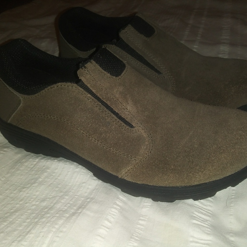 Merrell | "Novica Moc" Suede Casual Slip-on Shoe Size 4